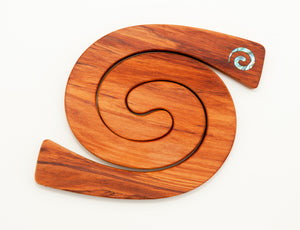 KAURI/RIMU 2 IN 1 TABLE MAT WITH PAUA