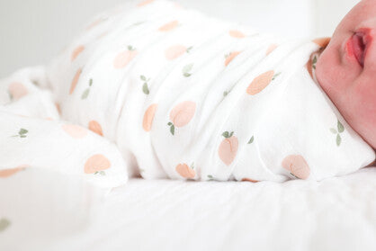 Lulujo Classic Muslin Swaddle - Peaches