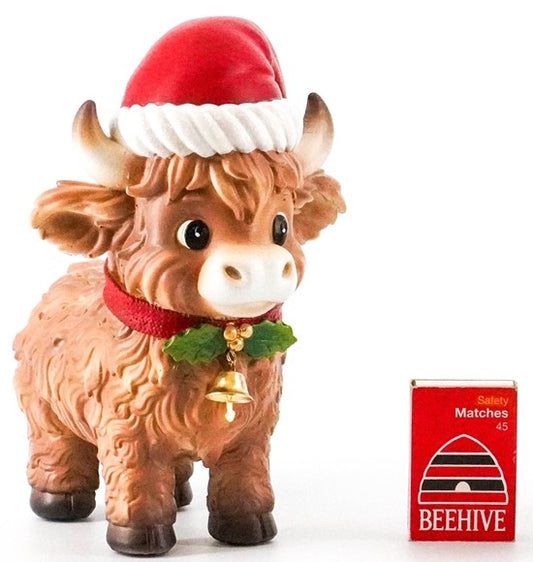 Traditional Highland Cow/Standing