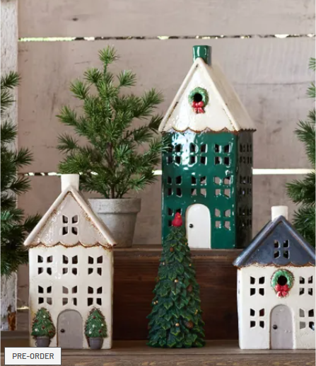 Christmas Tea Light House Green with Wreath Large