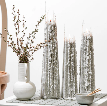 BLACK IRIS - Icicle Candle