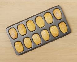 Maxwell & Williams Baker Maker Madeline Pan