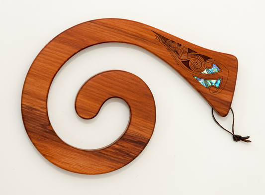 KAURI/RIMU SPIRAL TABLE MAT WITH PAUA