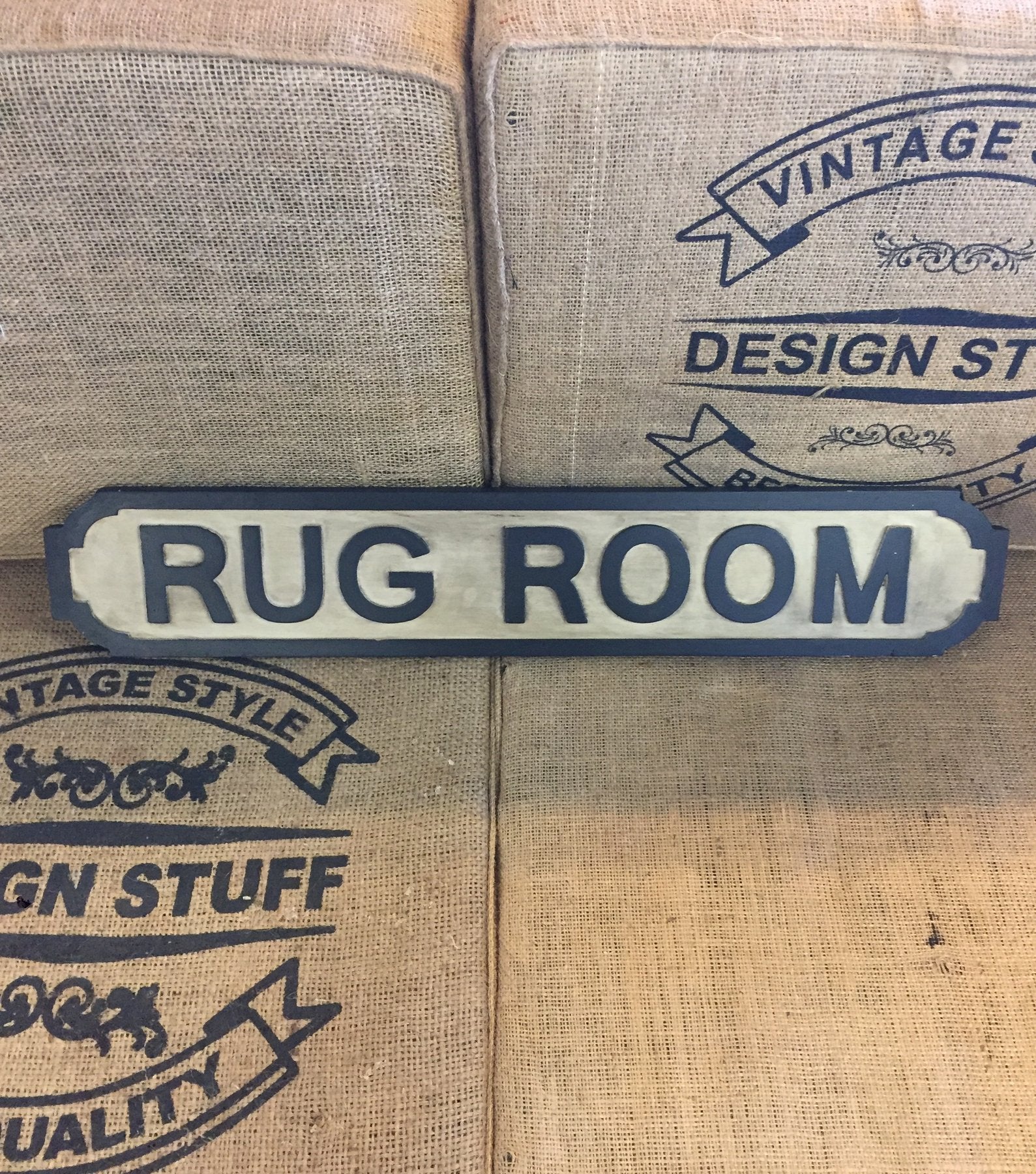 RUG ROOM SIGN